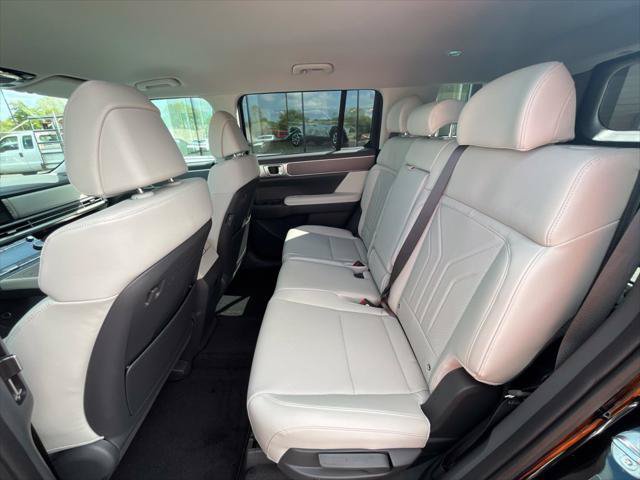 New 2027 Hyundai Santa Fe SEL FWD image 20
