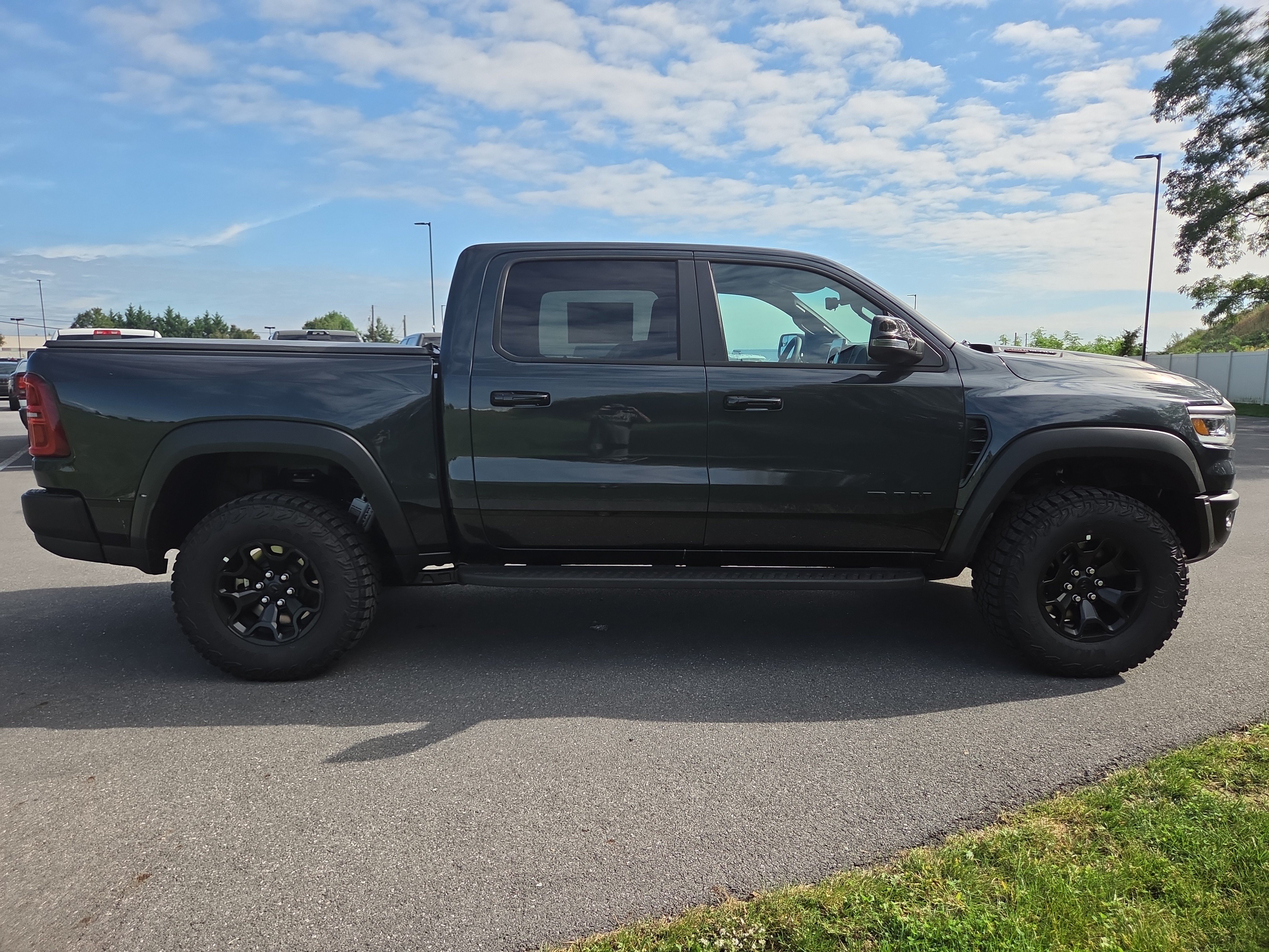 New 2027 RAM 1500 RHO w/ RHO Level 1 Equipment Group AWD/4WD image 17