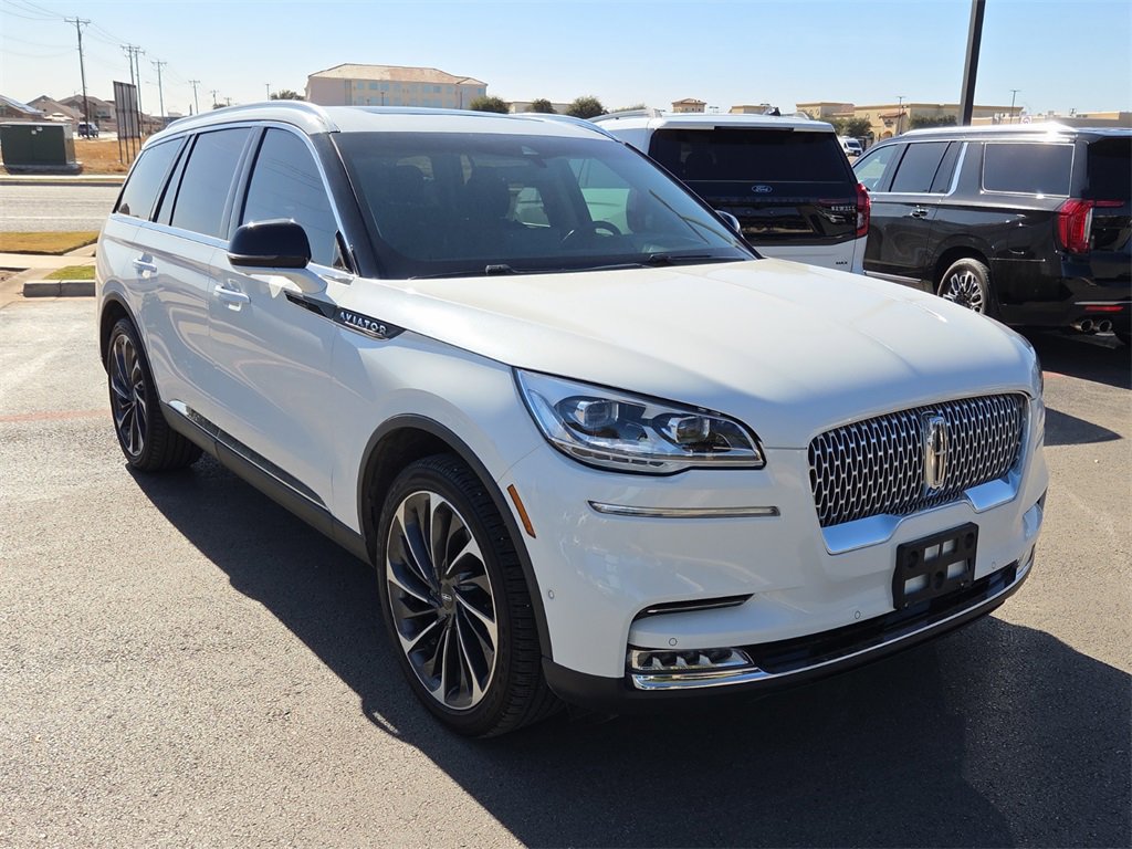 Certified 2022 Lincoln Aviator Reserve w/ Equipment Group 201A image 6