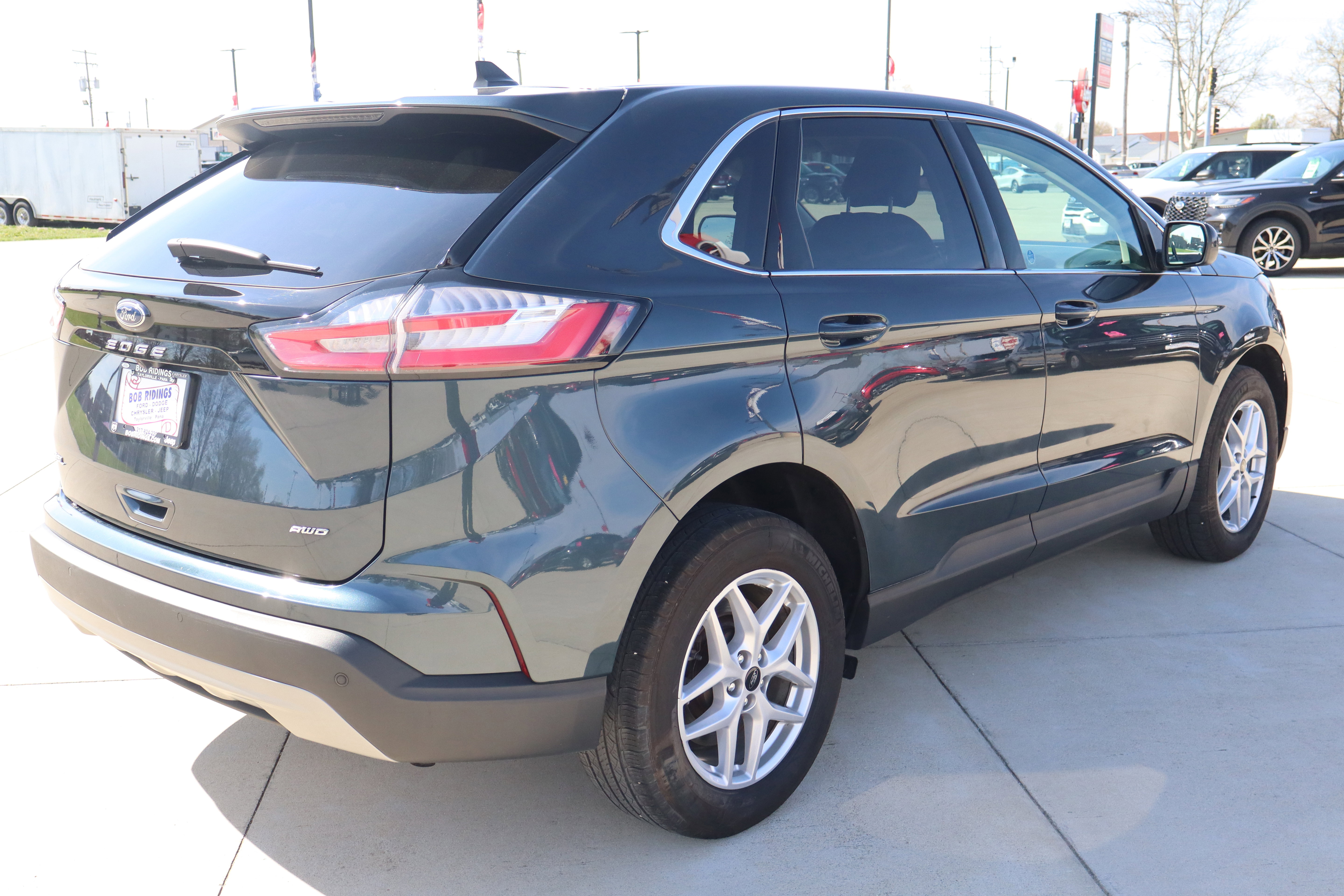 Used 2024 Ford Edge SEL w/ Convenience Package AWD/4WD image 6