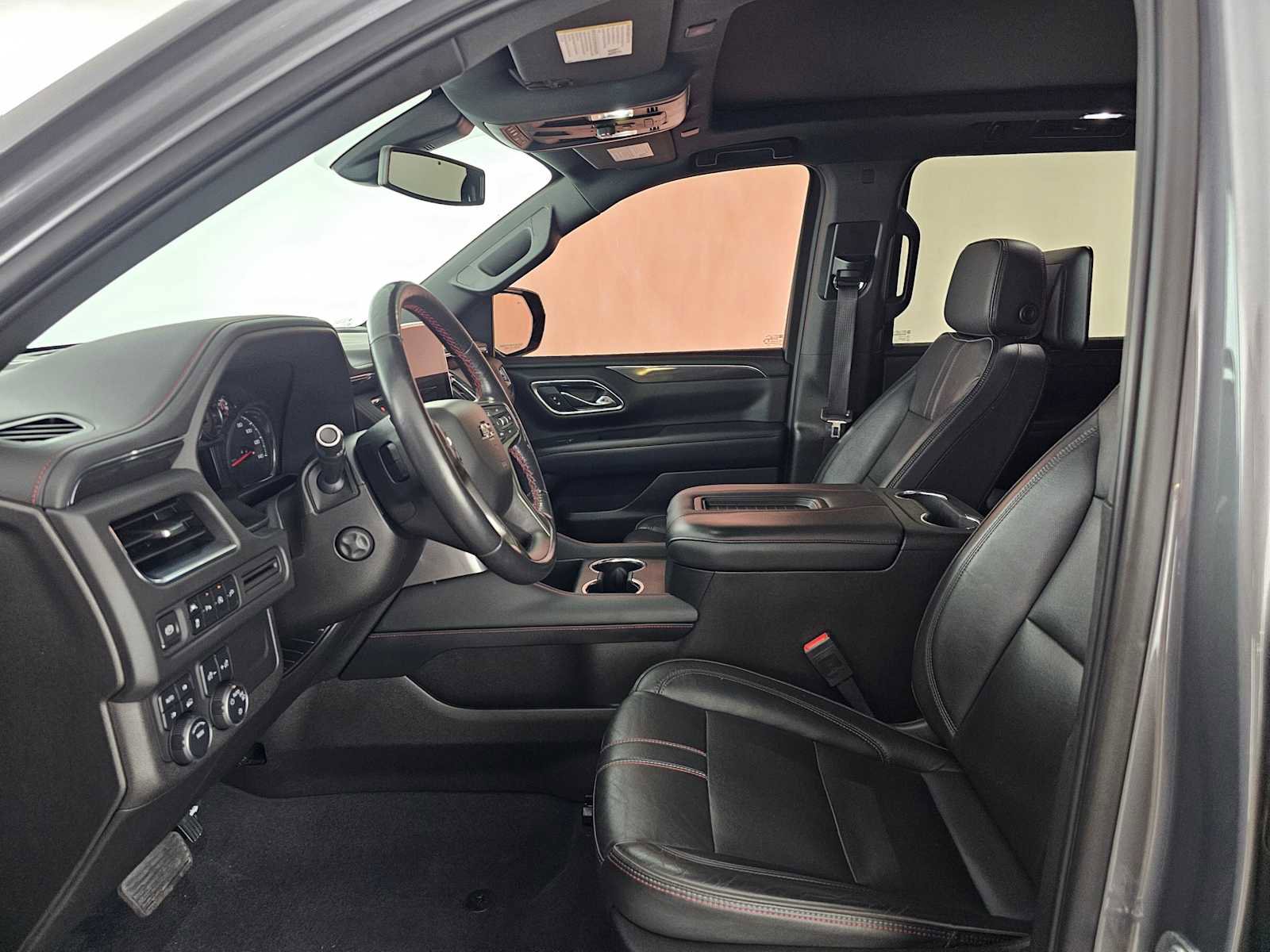 Used 2021 Chevrolet Suburban RST w/ Luxury Package image 23