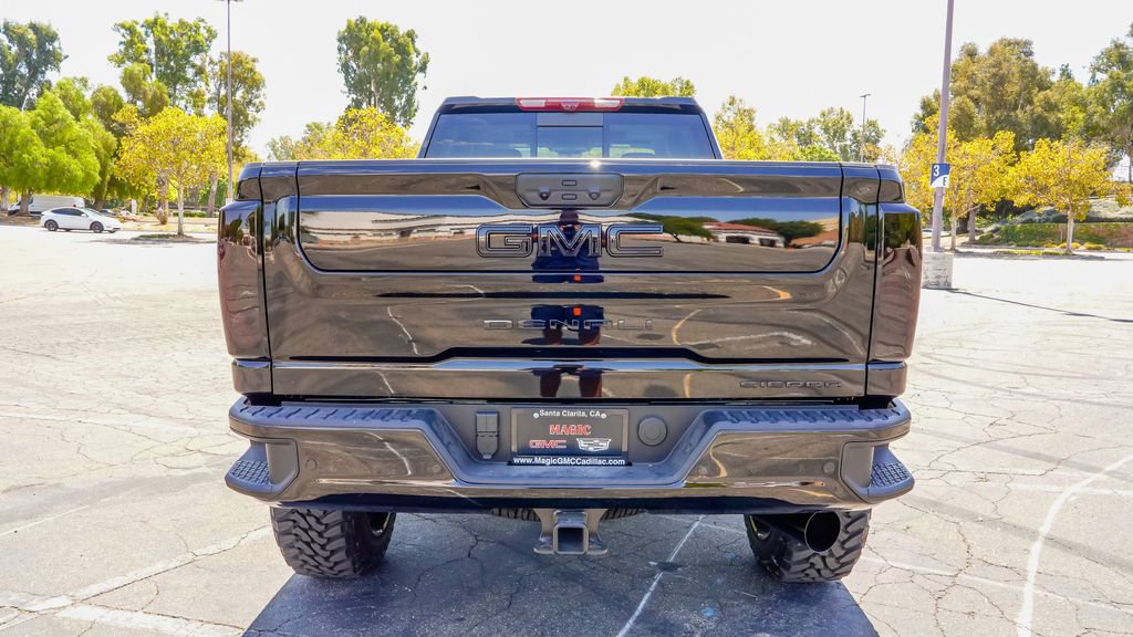 New 2026 GMC Sierra 2500 Denali w/ Denali Reserve Package AWD/4WD image 8