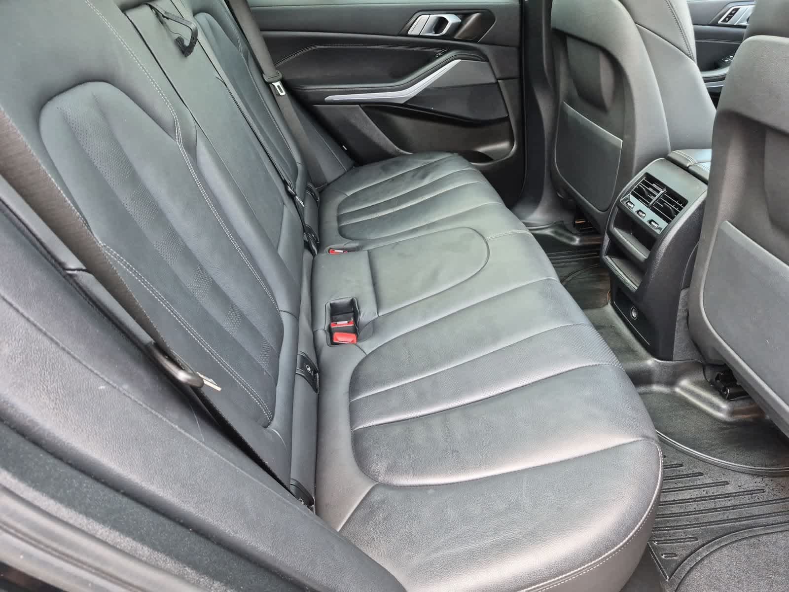 Used 2022 BMW X5 xDrive40i AWD/4WD image 21