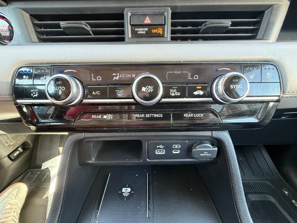 Used 2025 Honda Pilot Elite image 30