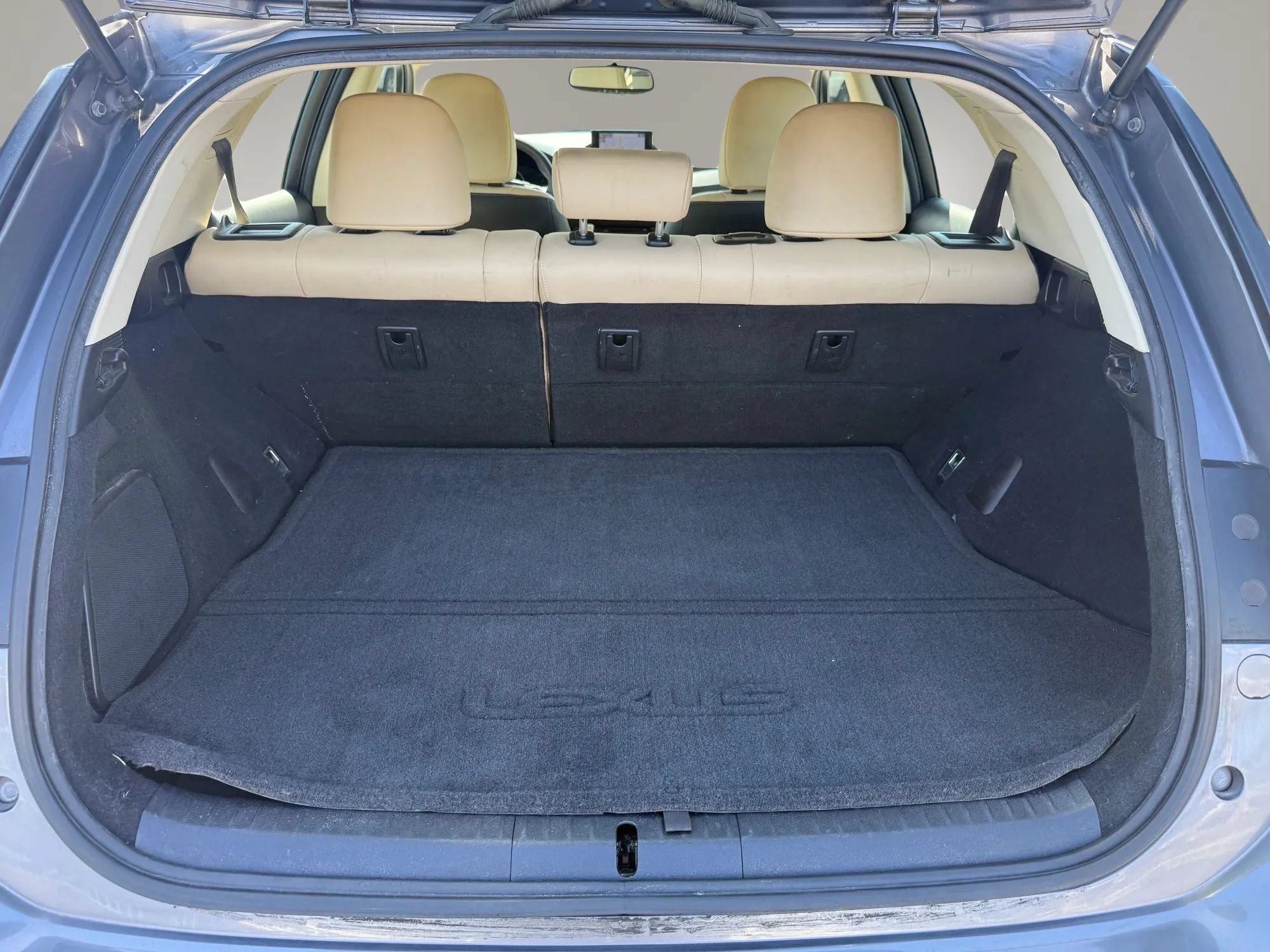 Used 2015 Lexus CT 200h w/ Navigation Package FWD image 31