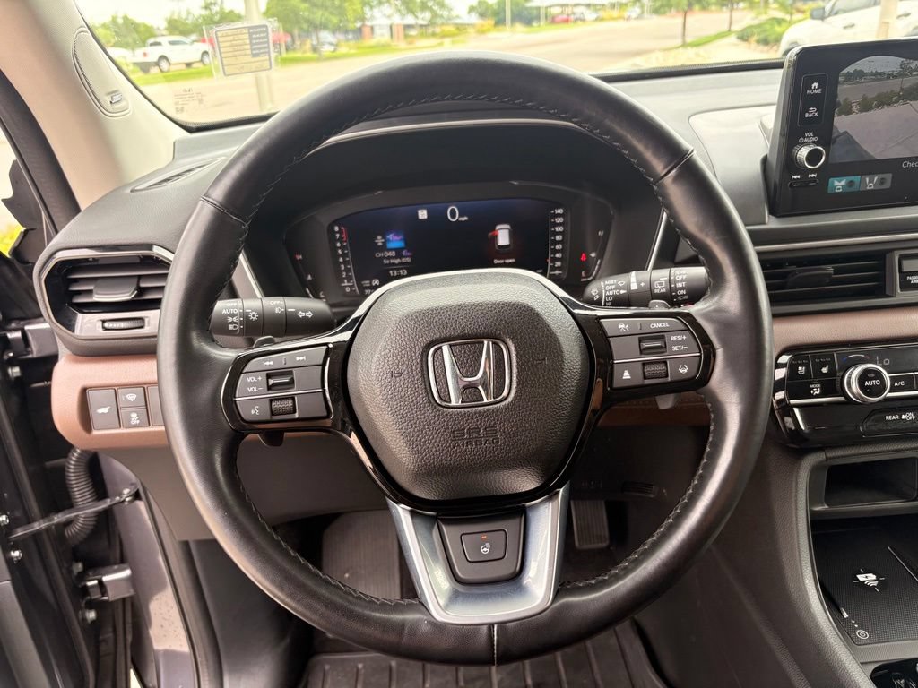 Used 2023 Honda Pilot Elite image 22
