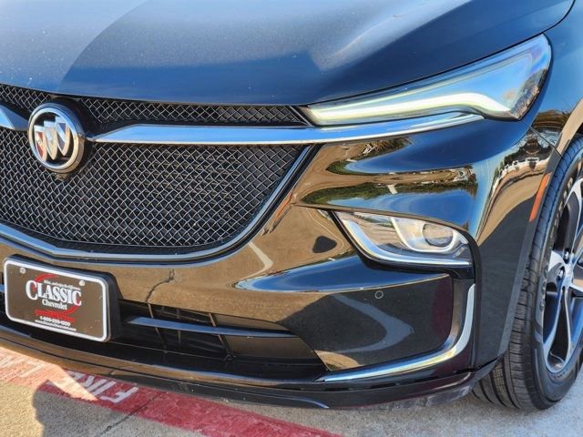 Used 2022 Buick Enclave Essence w/ Sport Touring Edition image 17