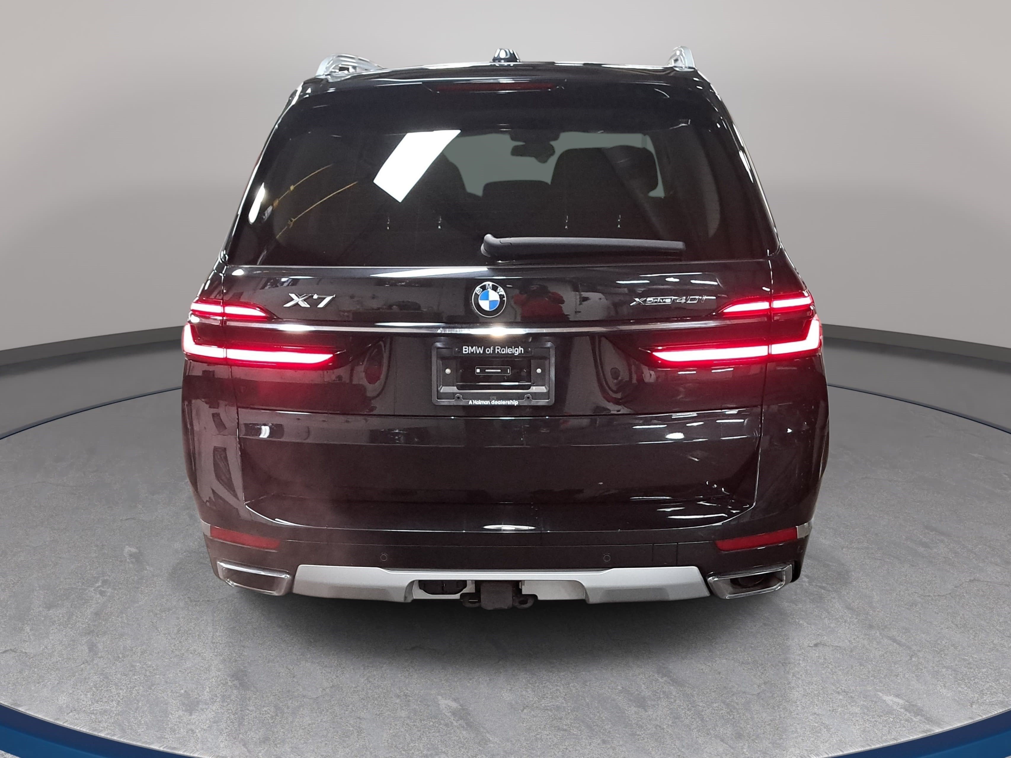 Used 2025 BMW X7 xDrive40i w/ Premium Package AWD/4WD image 6