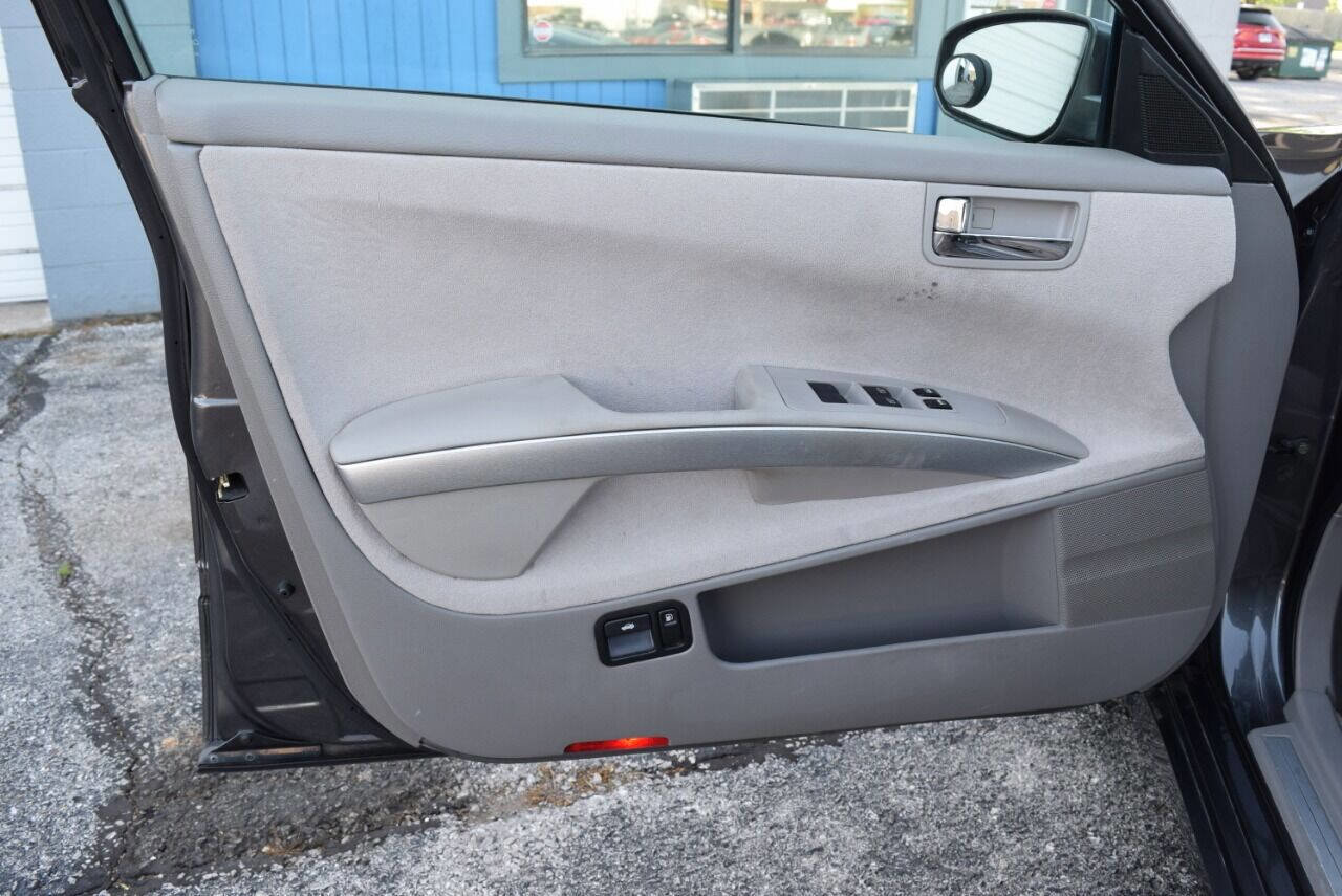 Used 2005 Nissan Maxima 3.5 SE image 28