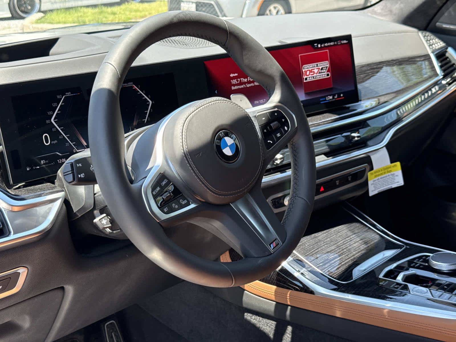 New 2026 BMW X7 xDrive40i w/ M Sport Package AWD/4WD image 2