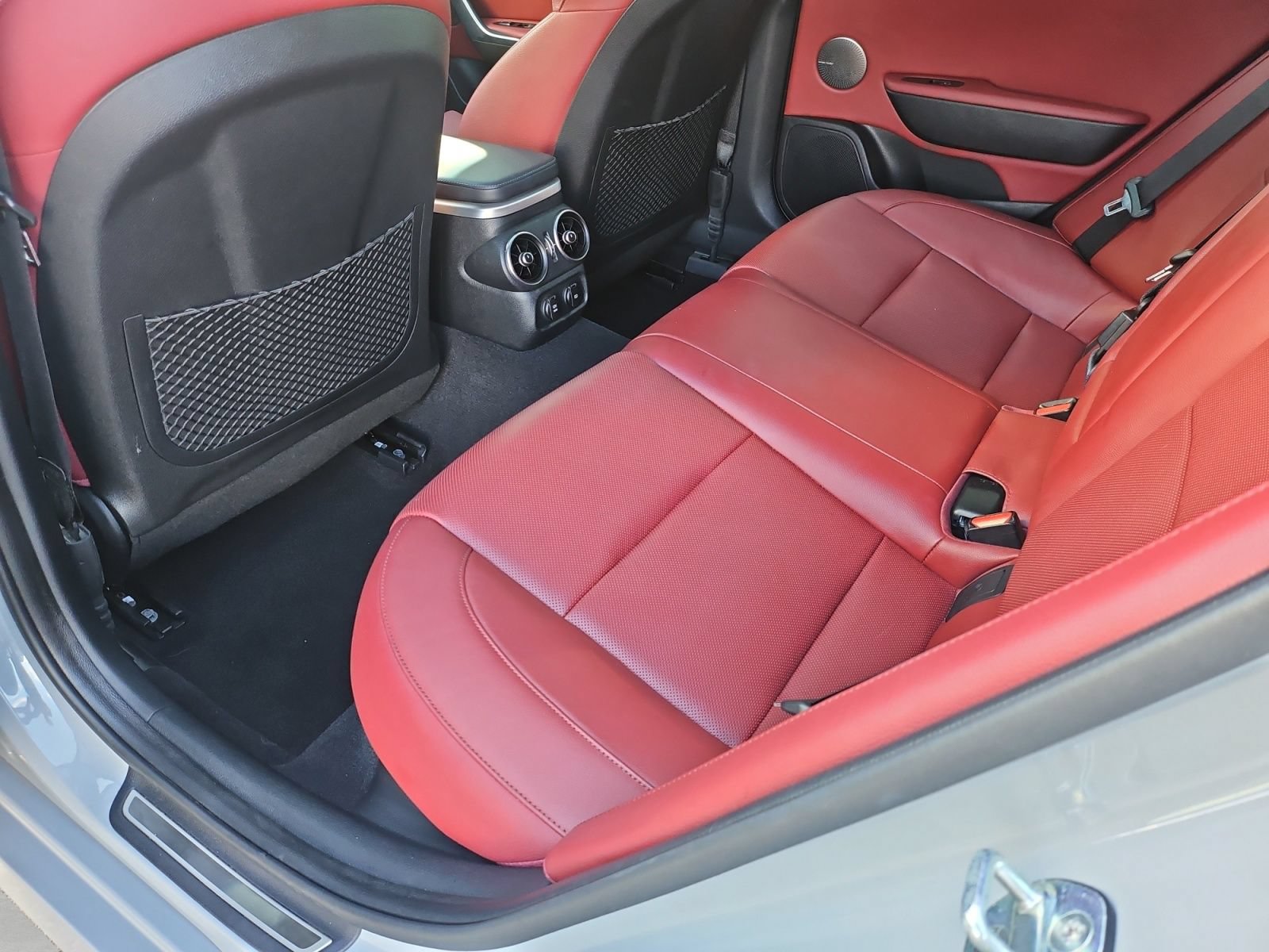 Used 2019 Kia Stinger GT1 RWD image 32