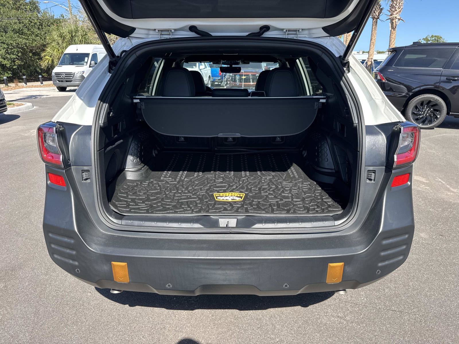 Used 2025 Subaru Outback Wilderness w/ Wilderness Package AWD/4WD image 11