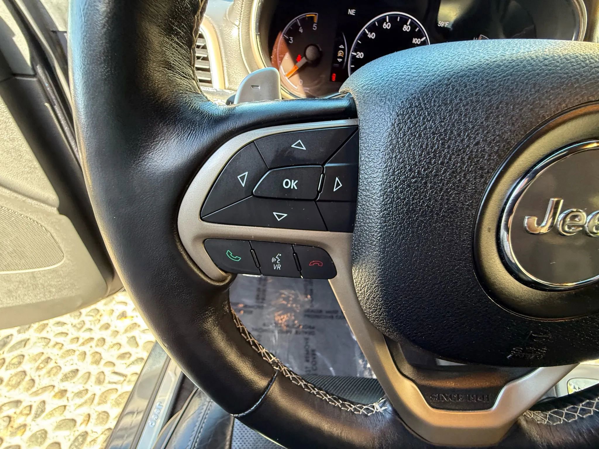 Used 2016 Jeep Grand Cherokee Overland image 31