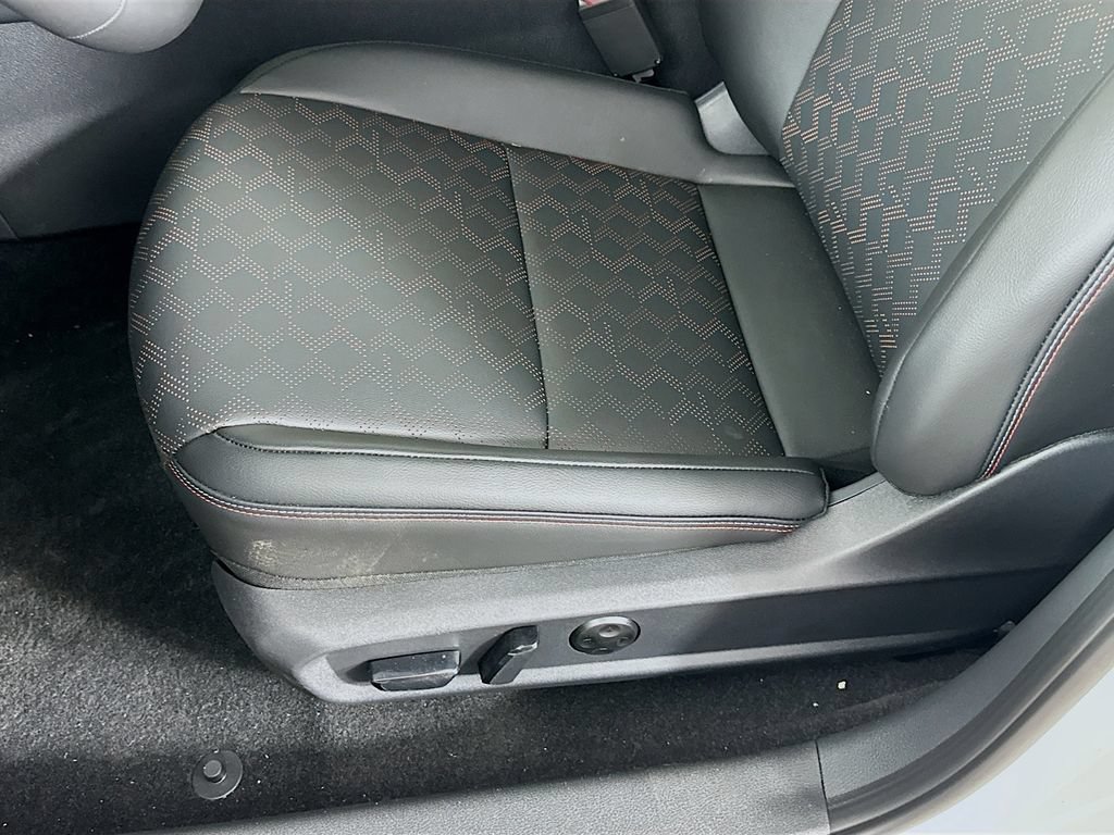 New 2026 Nissan Sentra SR w/ SR Premium Package FWD image 26