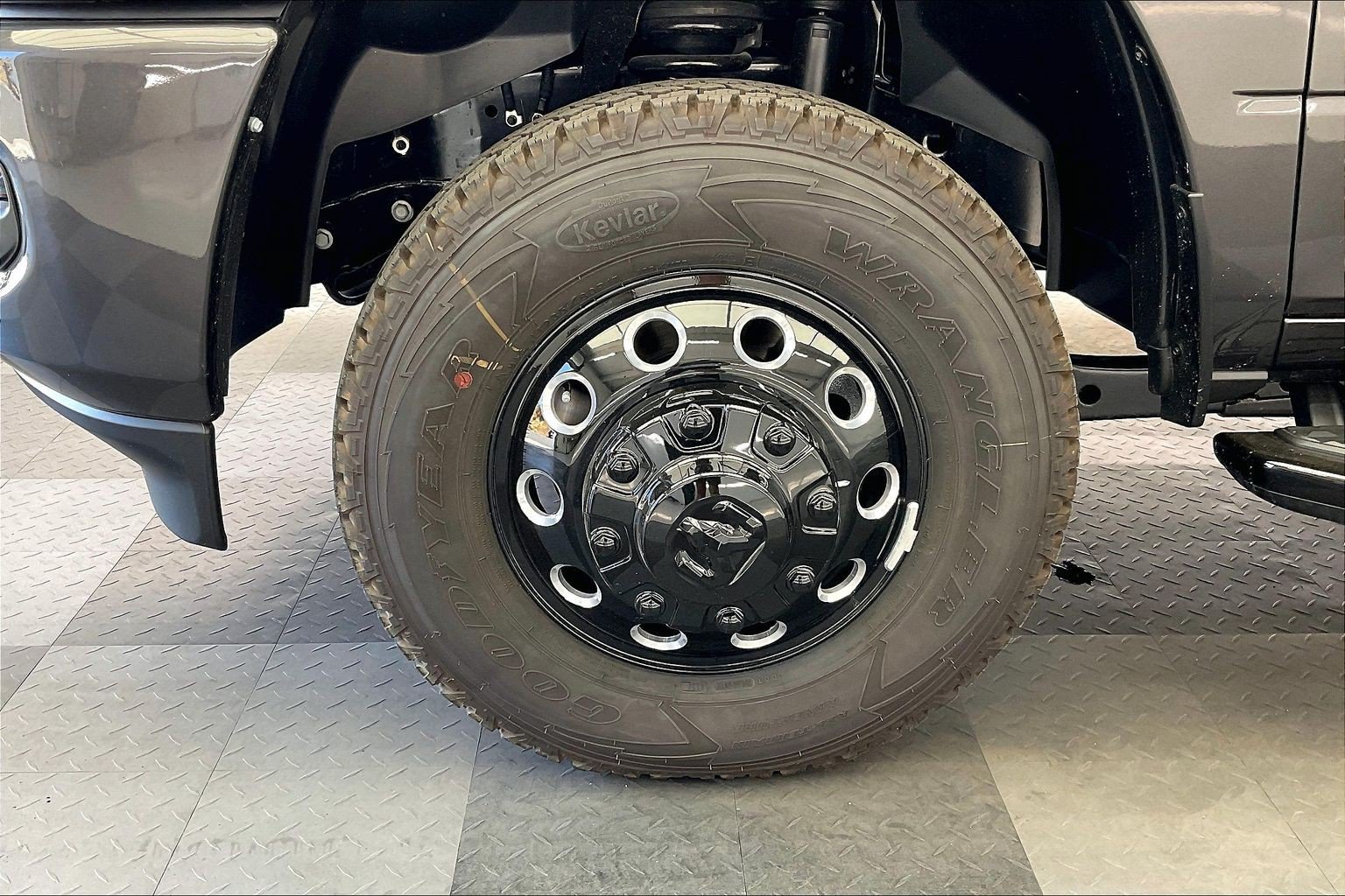 New 2026 RAM 3500 Big Horn AWD/4WD image 13
