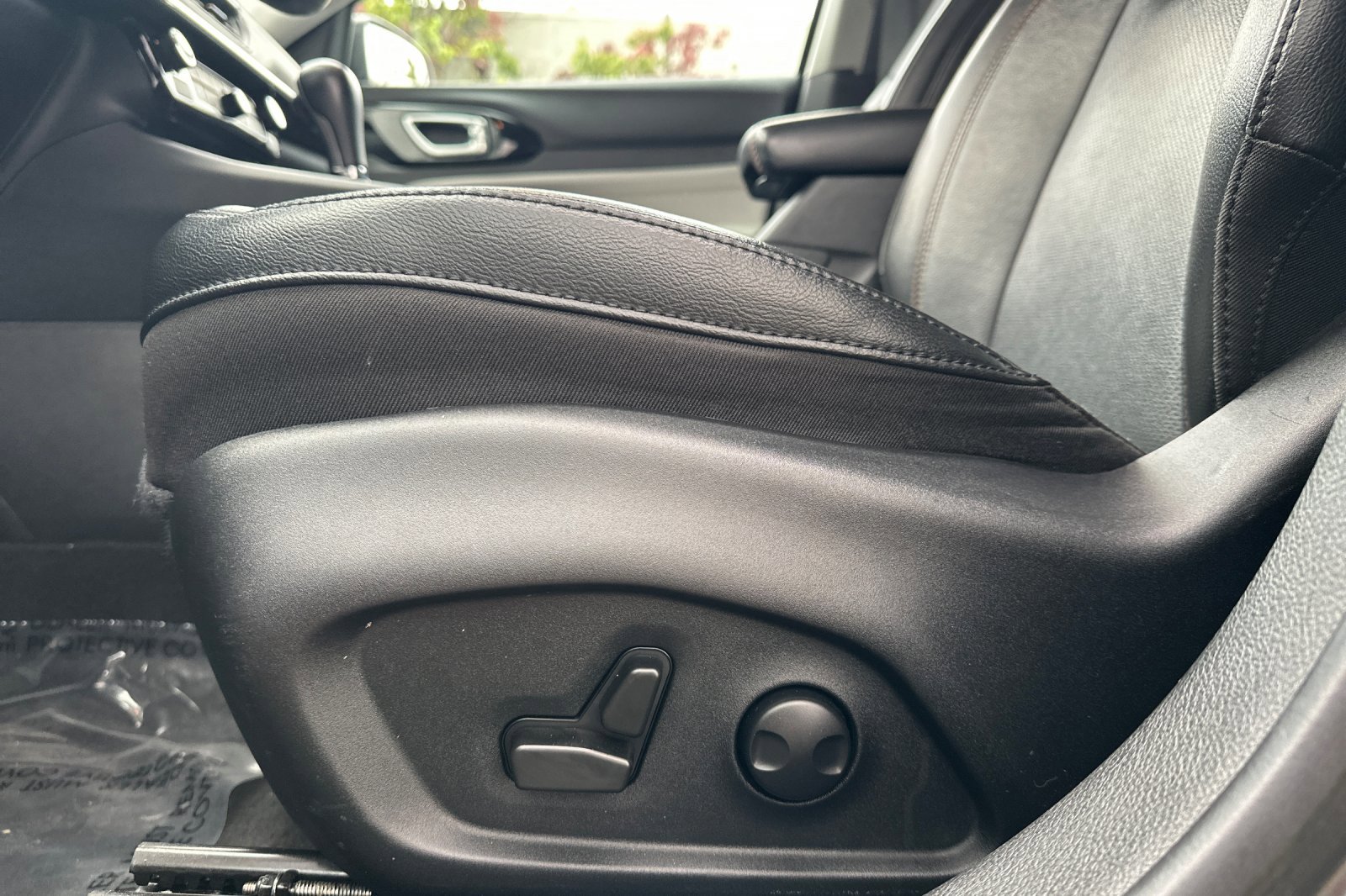 Used 2022 Jeep Compass Limited w/ Elite Group image 13