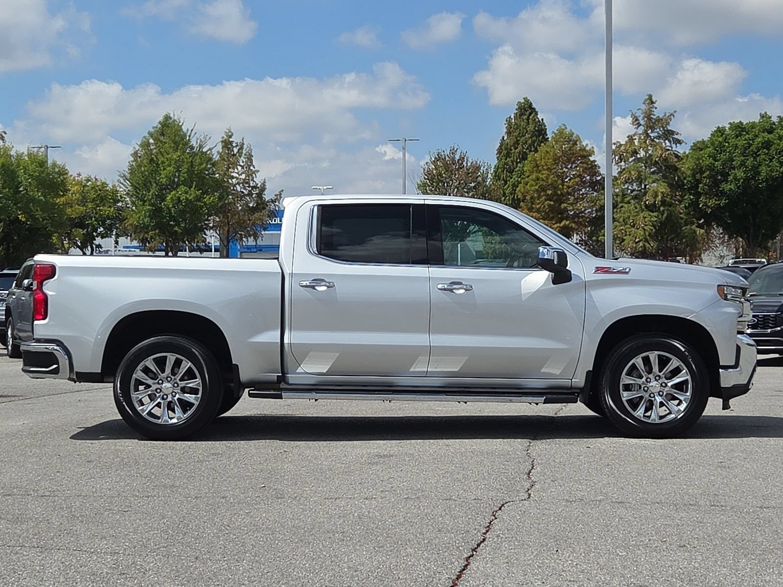 Used 2021 Chevrolet Silverado 1500 LTZ w/ Technology Package AWD/4WD image 6