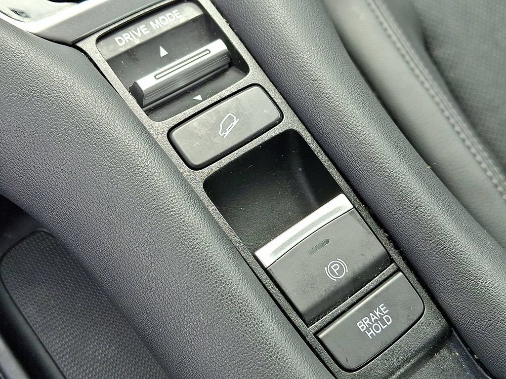 Used 2024 Honda HR-V EX-L image 25