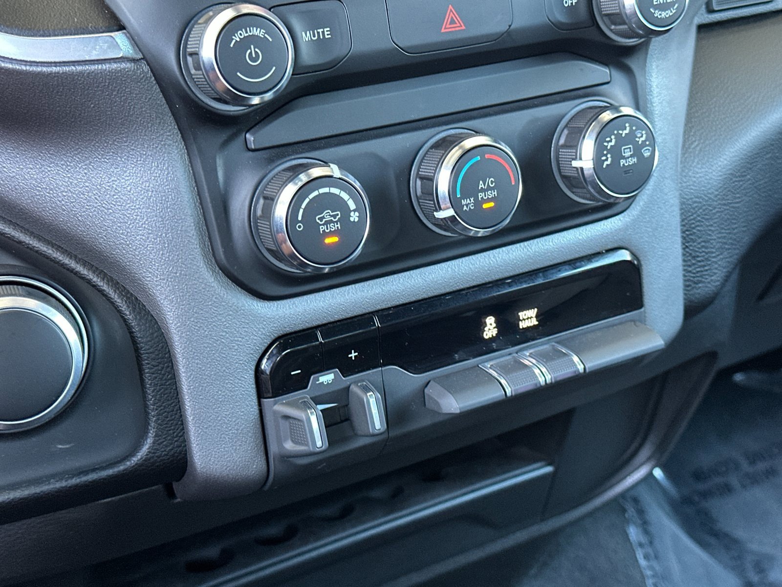 Certified 2024 RAM 2500 Big Horn w/ Bed Utility Group image 19