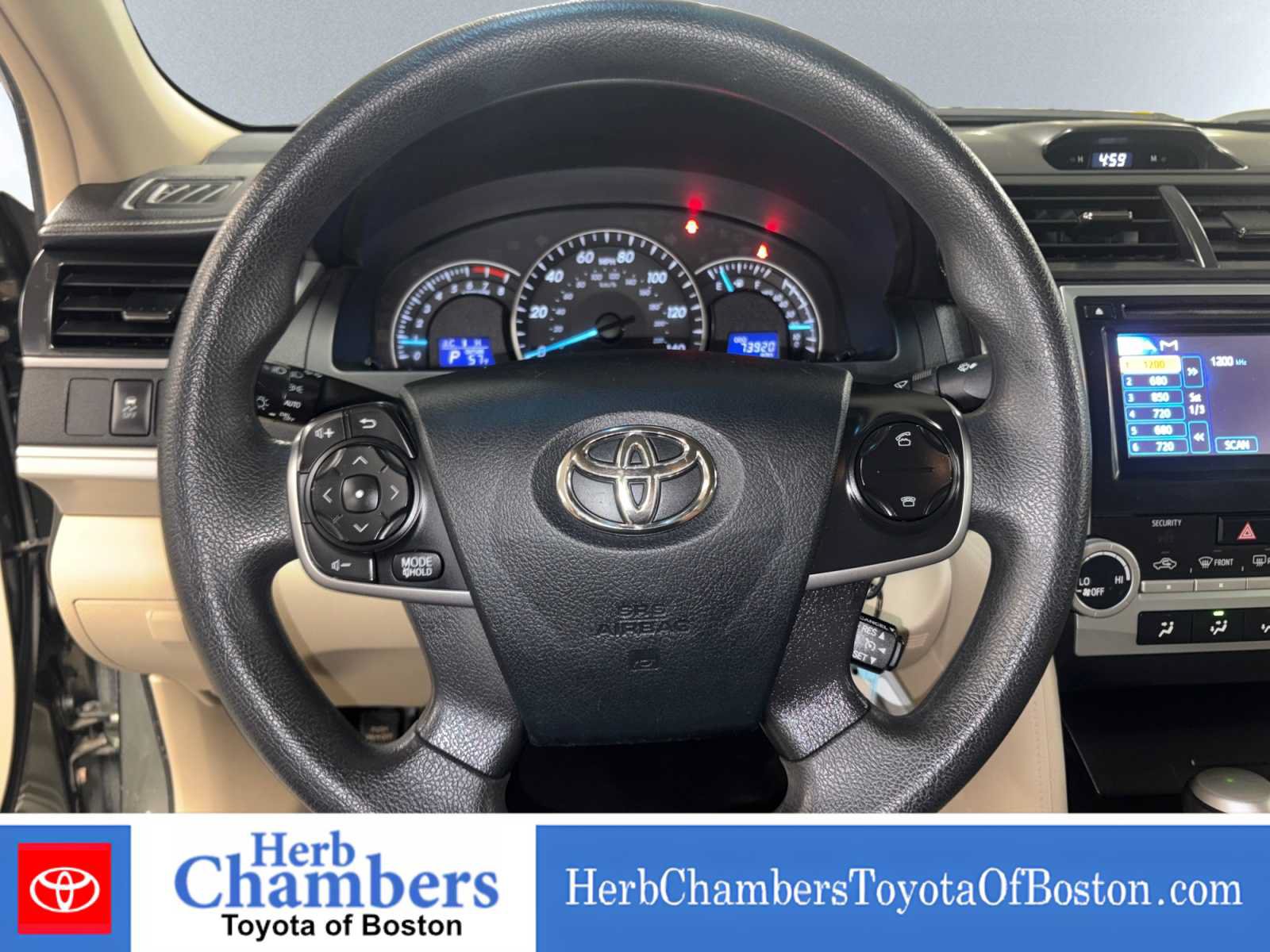 Used 2012 Toyota Camry LE FWD image 13
