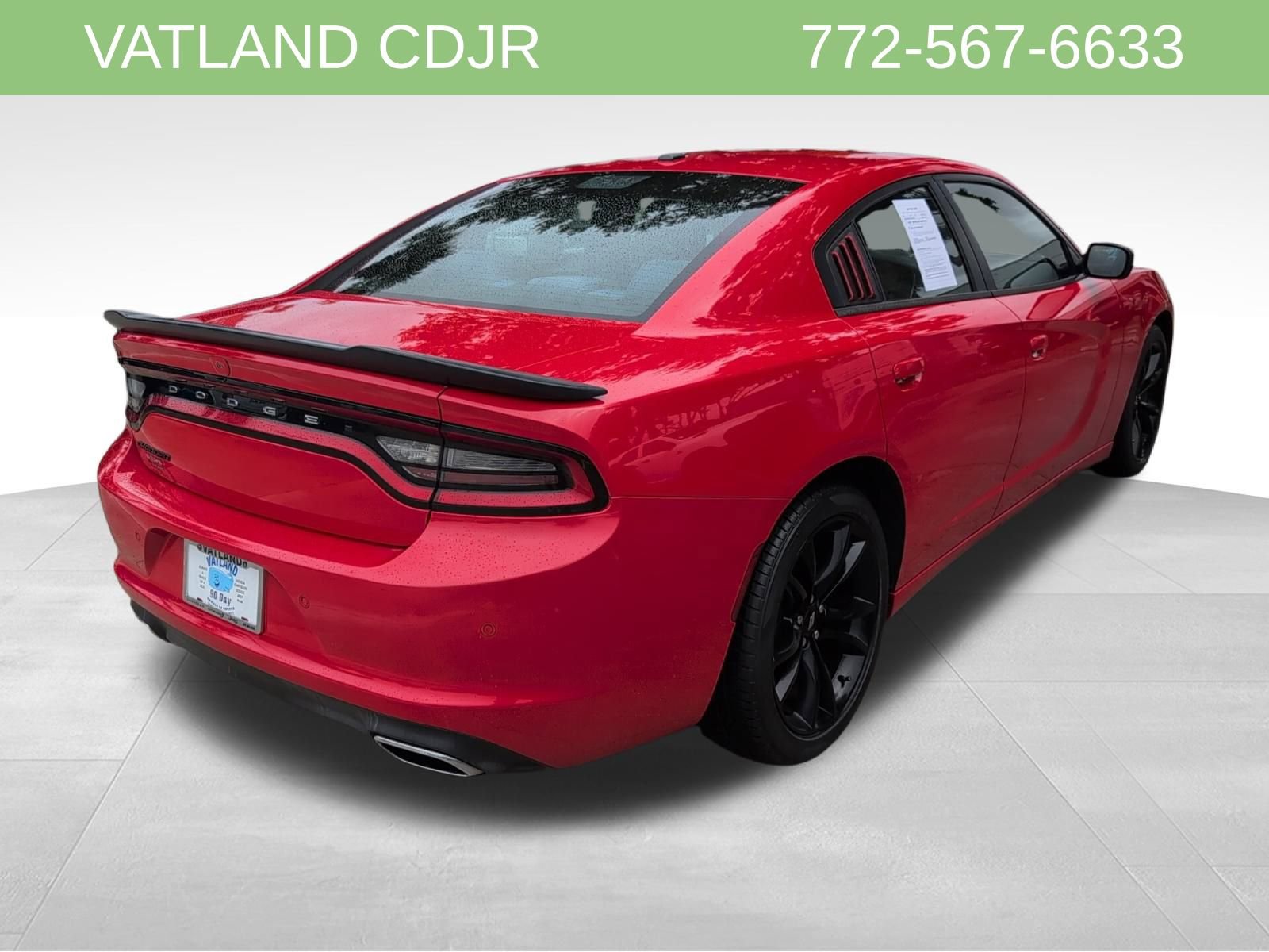 Used 2018 Dodge Charger SXT w/ Blacktop Package image 7