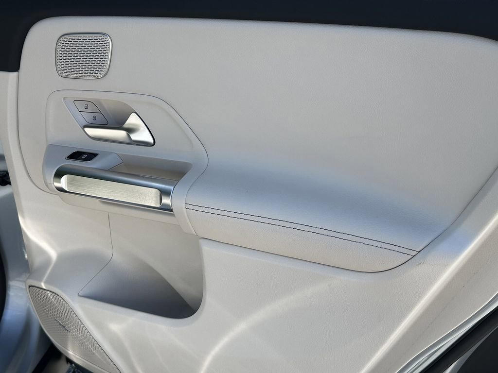 Certified 2025 Mercedes-Benz GLB 250 image 19