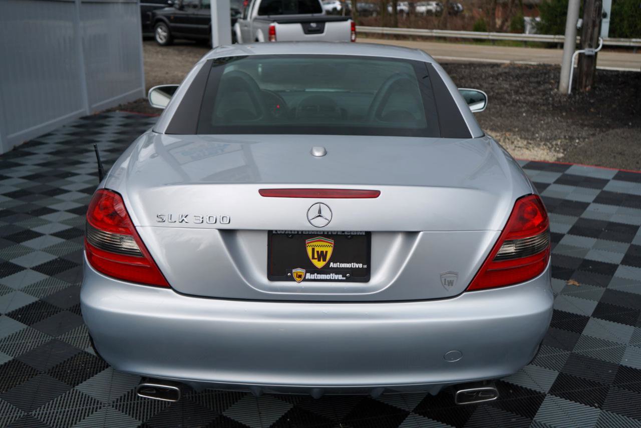 Used 2009 Mercedes-Benz SLK 300 2dr Roadster 3.0L w/ Premium I Pkg image 67