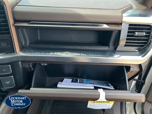 New 2026 Ford F350 4x4 Crew Cab DRW Super Duty image 30