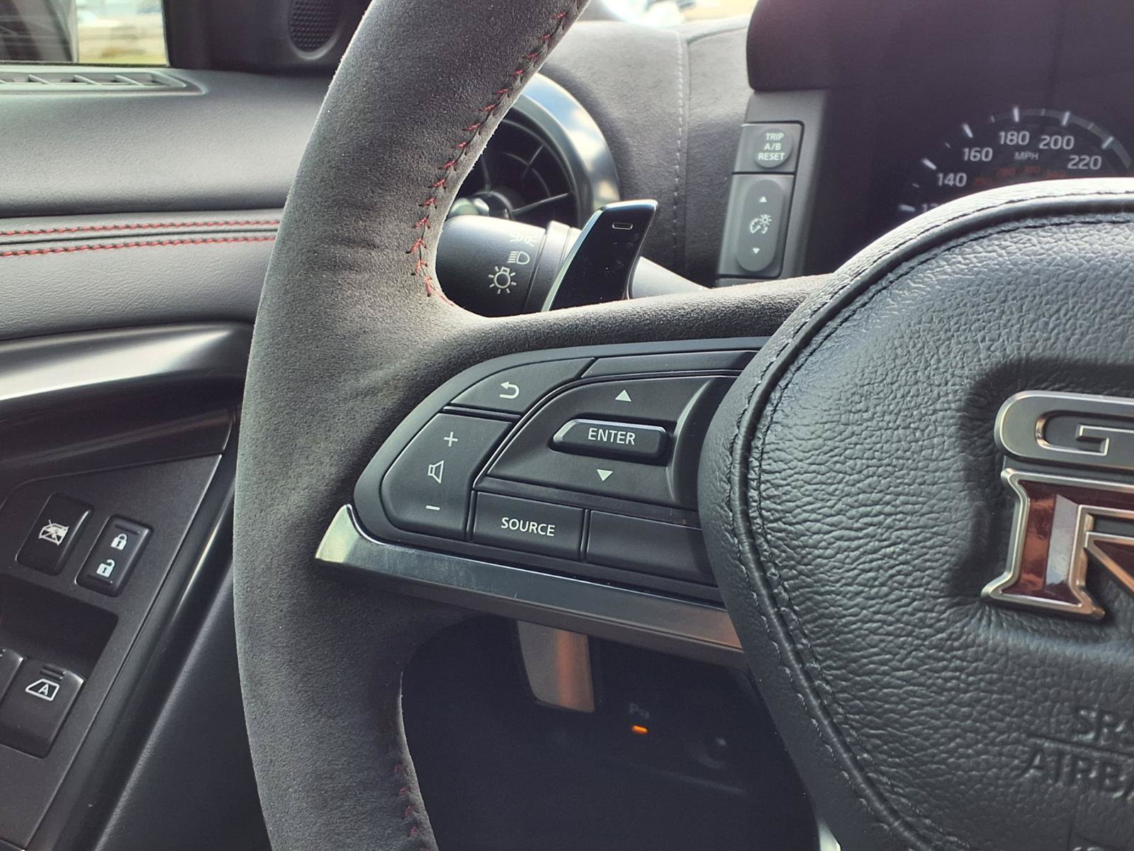 Used 2019 Nissan GT-R NISMO AWD/4WD image 26