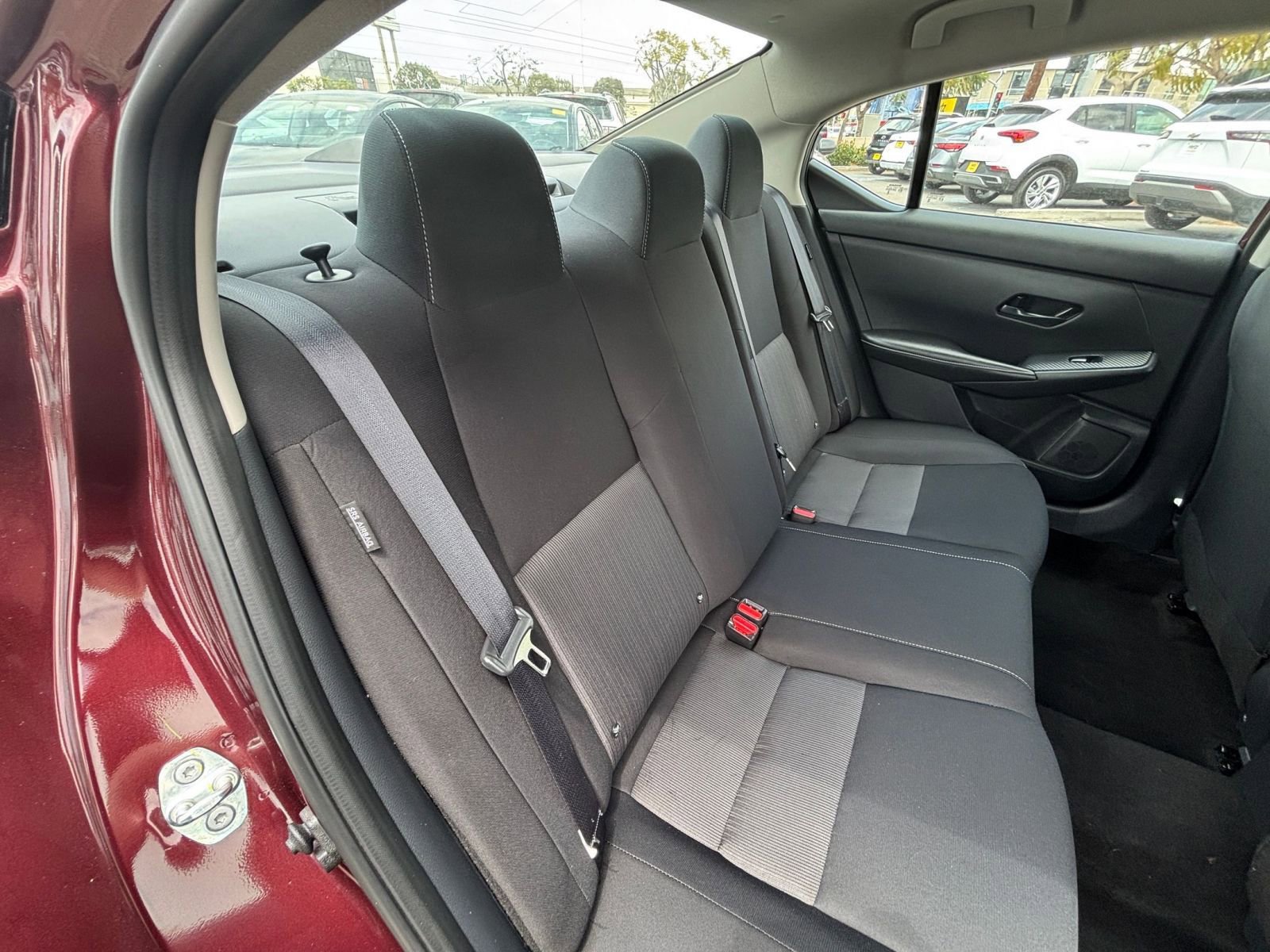 Used 2025 Nissan Sentra SV FWD image 33