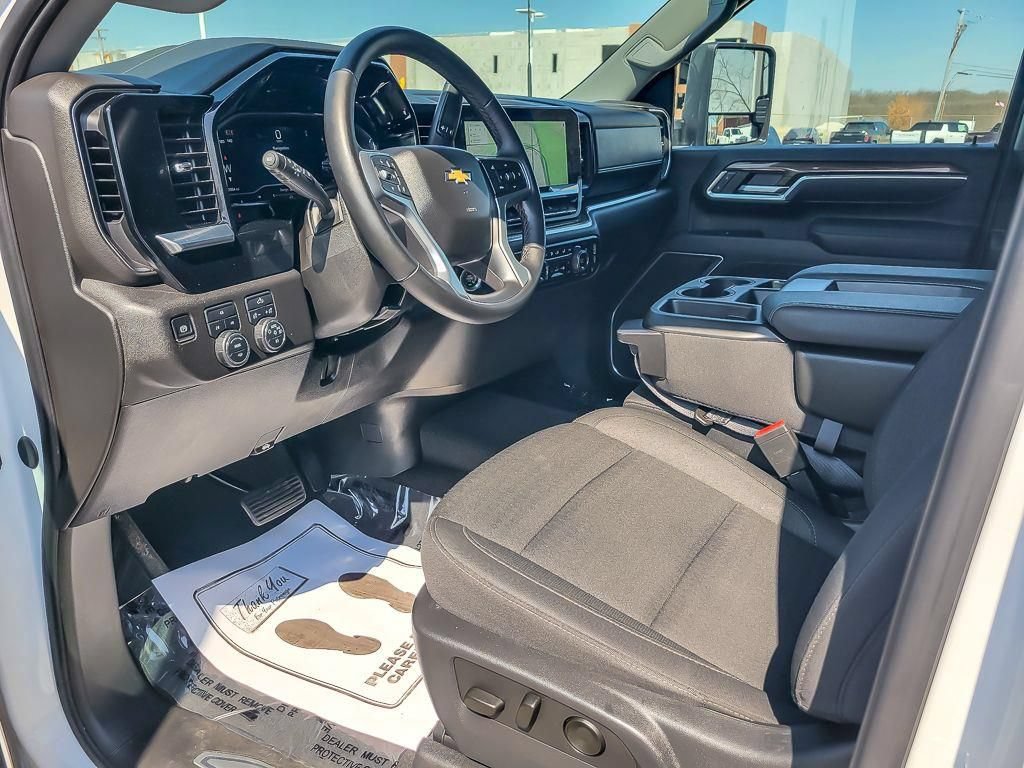 Certified 2025 Chevrolet Silverado 2500 LT w/ Convenience Package AWD/4WD image 11
