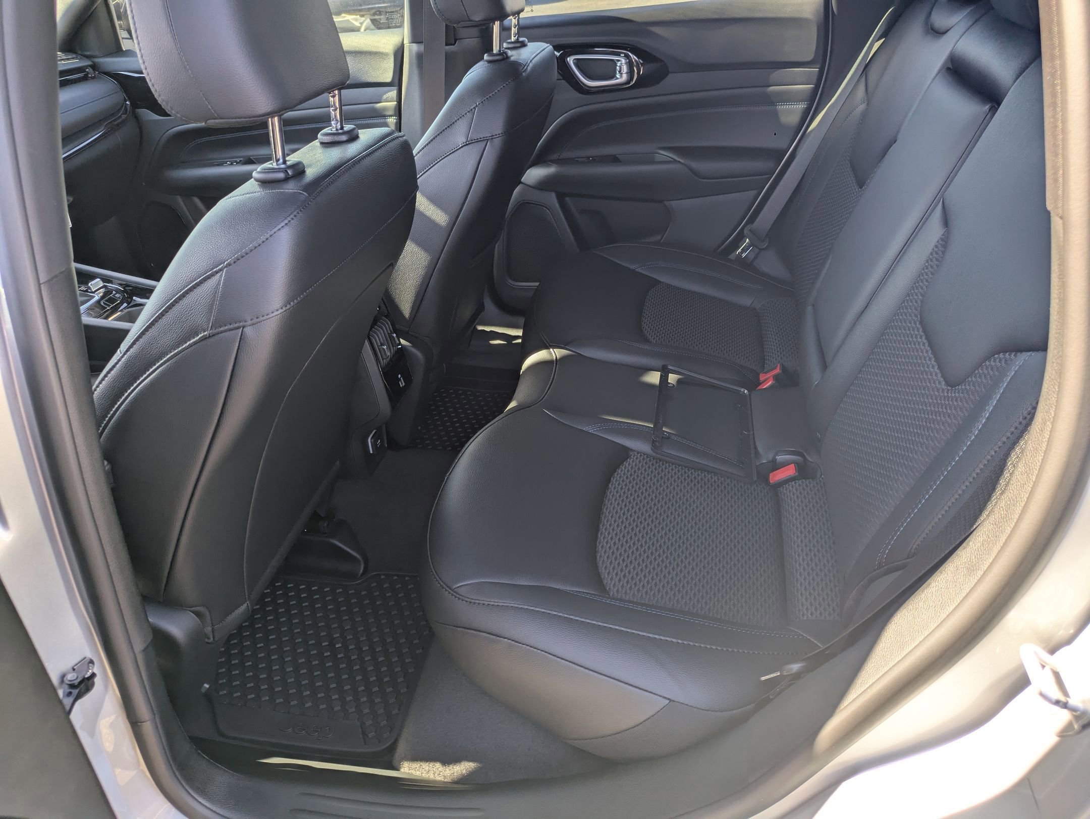 New 2026 Jeep Compass Latitude image 26
