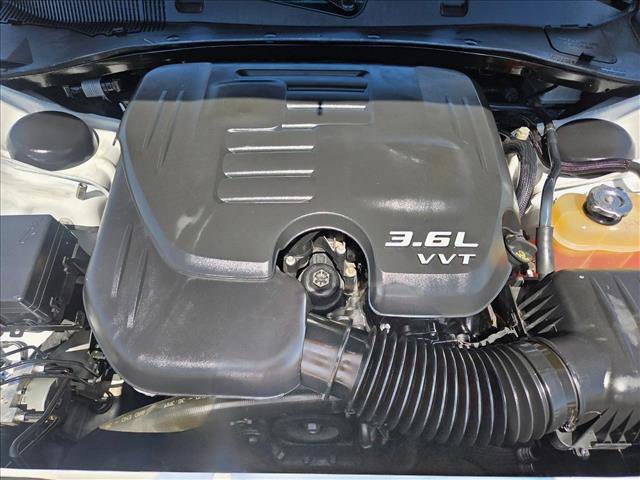 Used 2016 Dodge Charger SE w/ Sport Appearance Group RWD image 20