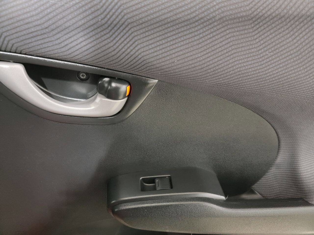 Used 2010 Honda Fit image 19