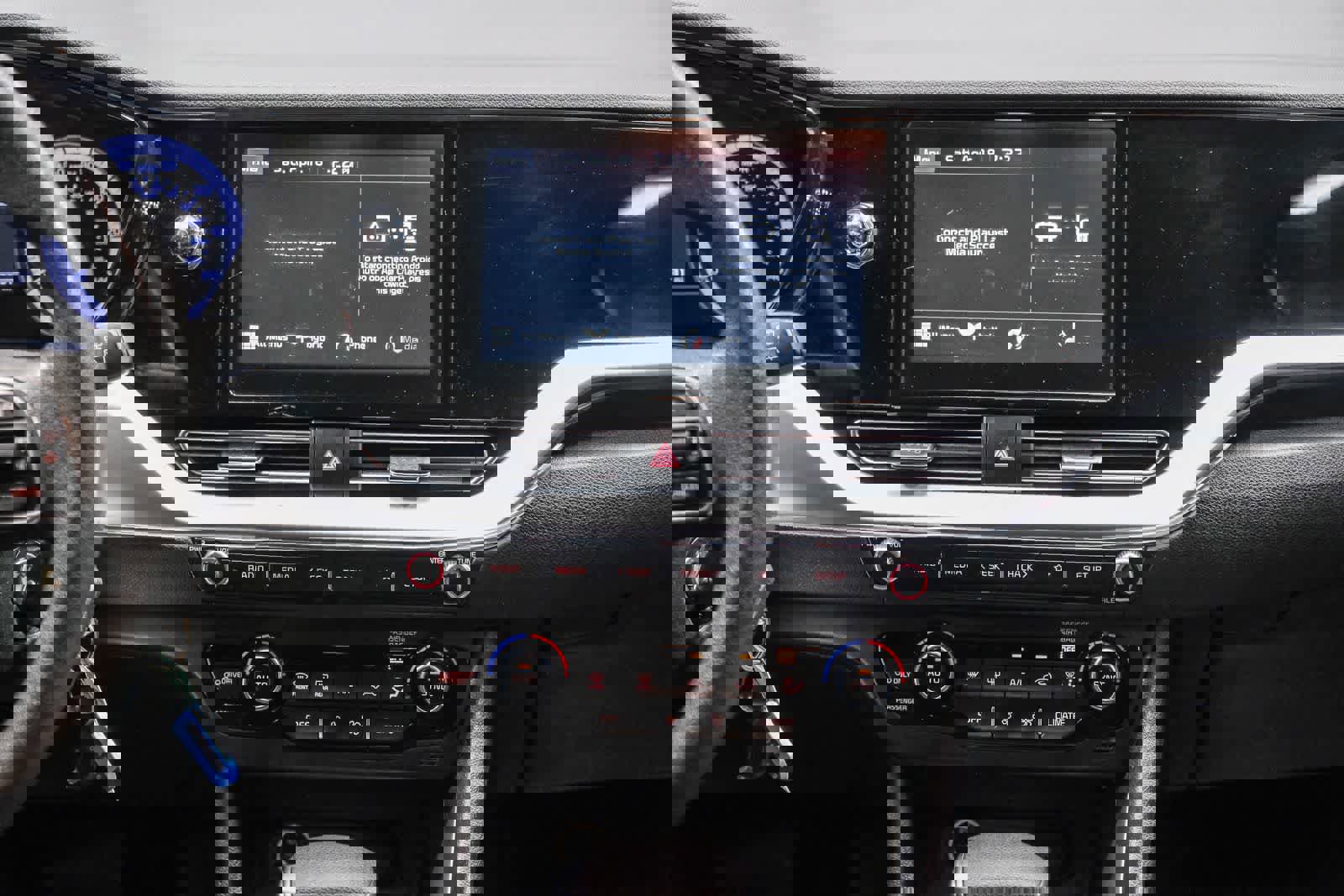 Used 2021 Kia Niro LX image 16