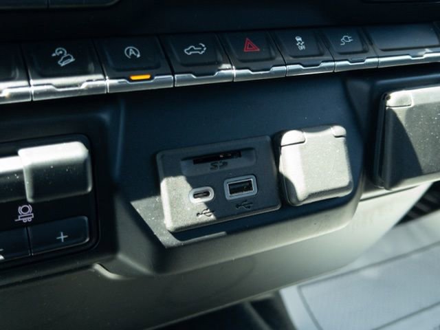 Used 2020 Chevrolet Silverado 1500 LT w/ All-Star Edition AWD/4WD image 42