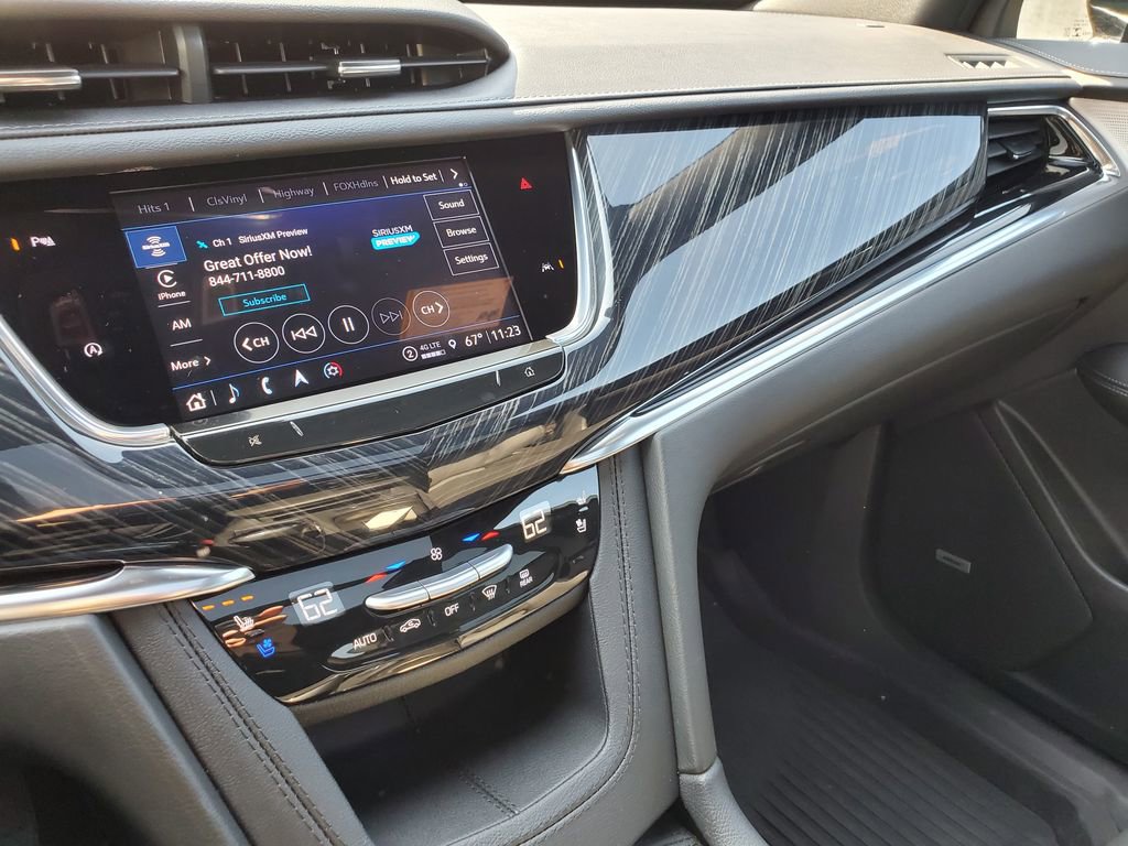 Certified 2023 Cadillac XT6 Premium Luxury w/ LPO, Floor Liner Package AWD/4WD image 23