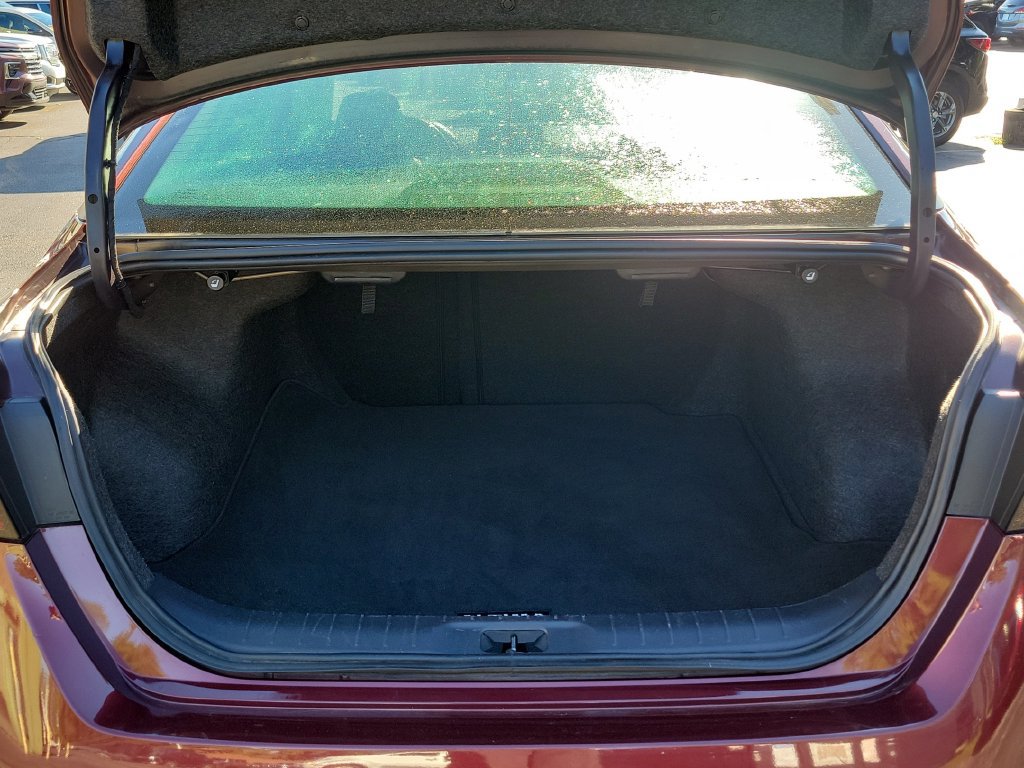 Used 2025 Nissan Altima 2.5 SV FWD image 12