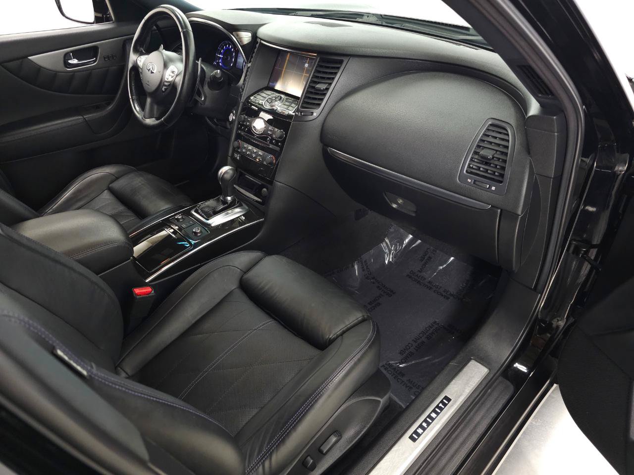 Used 2017 INFINITI QX70 AWD w/ Premium Package image 37