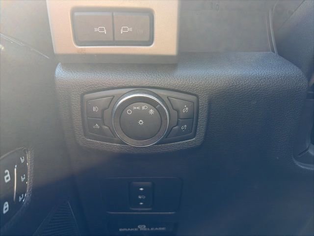 Used 2021 Ford F250 Lariat w/ Chrome Package image 19