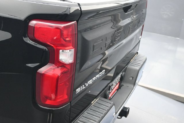 Used 2021 Chevrolet Silverado 1500 LTZ AWD/4WD image 13