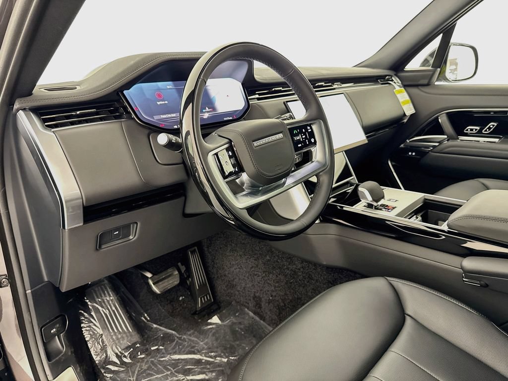 New 2026 Land Rover Range Rover Long Wheelbase SE AWD/4WD image 9
