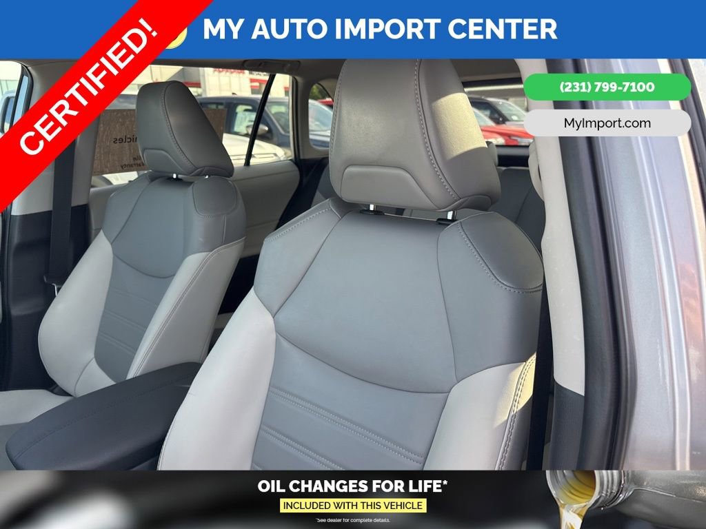 Used 2024 Toyota RAV4 XLE Premium image 12