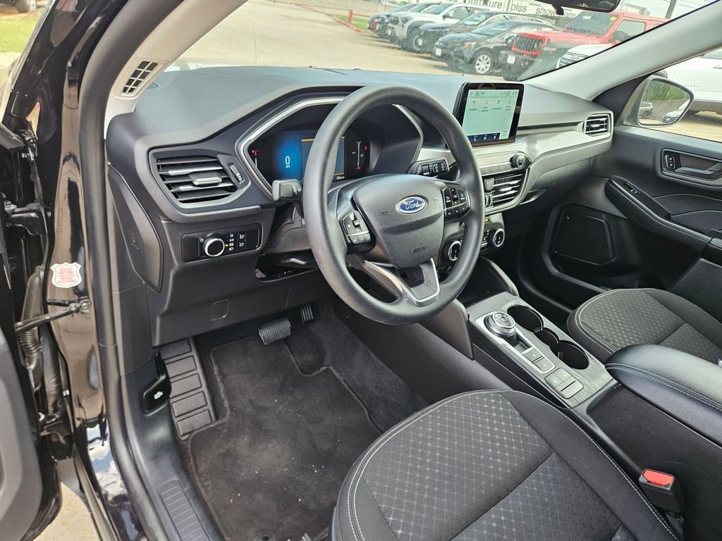 Used 2025 Ford Escape Active AWD/4WD image 13
