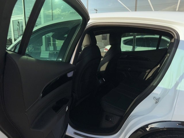 Used 2025 Maserati Grecale Modena image 10