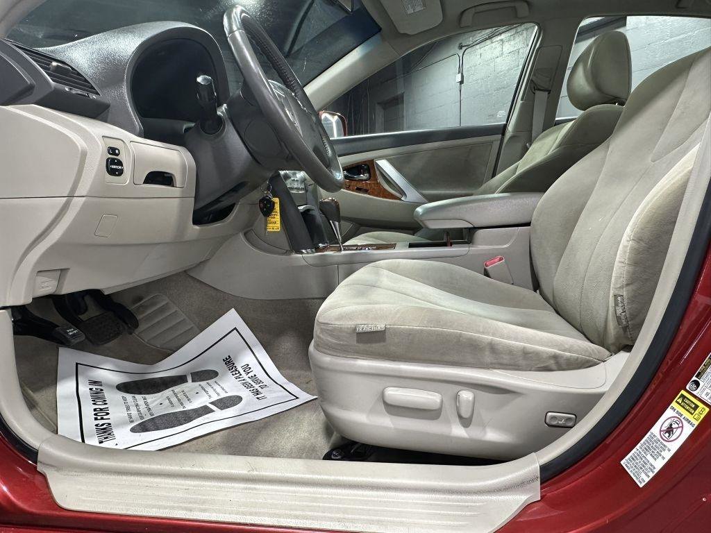 Used 2009 Toyota Camry LE image 5