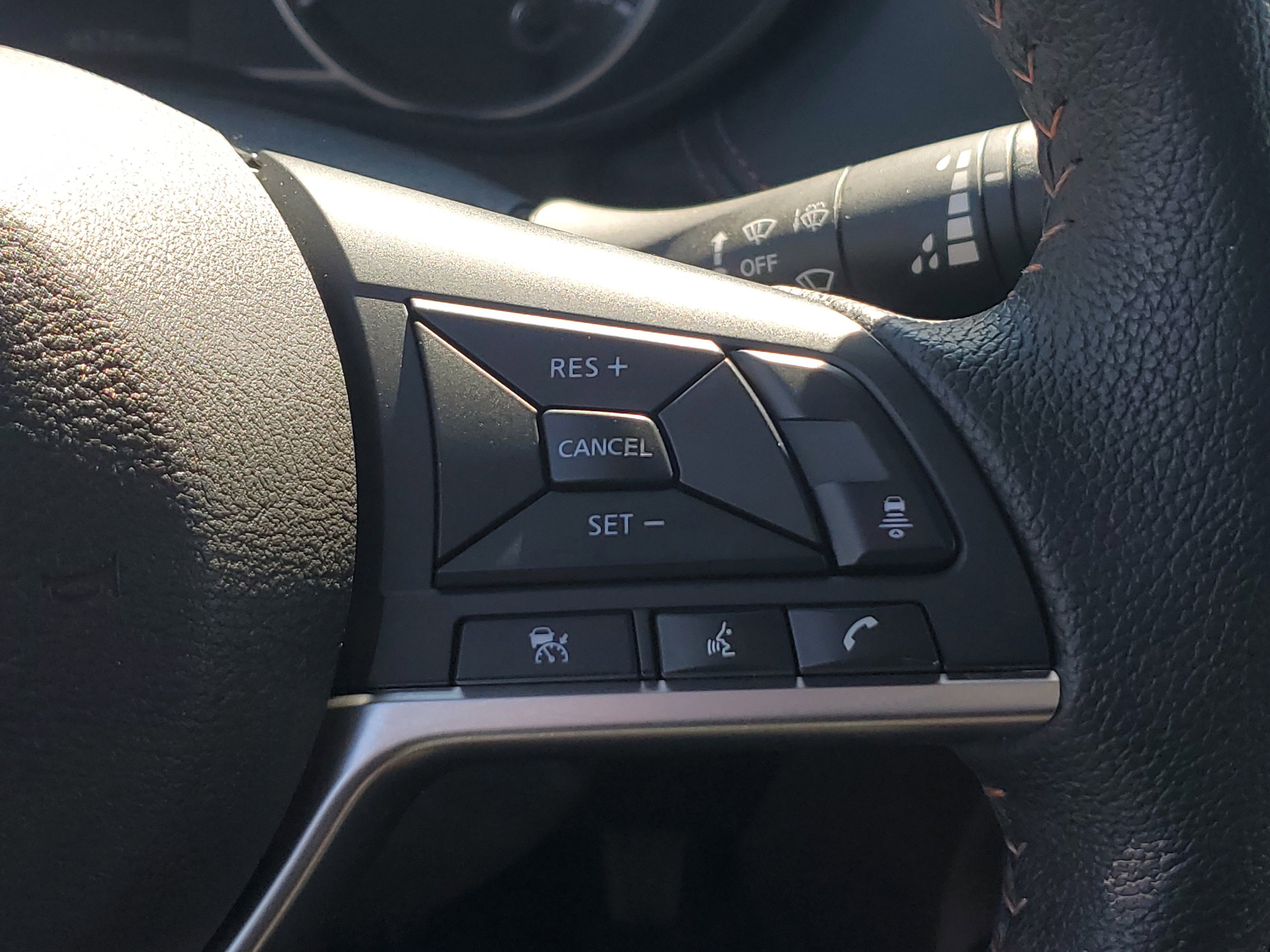 Used 2024 Nissan Versa SR image 26