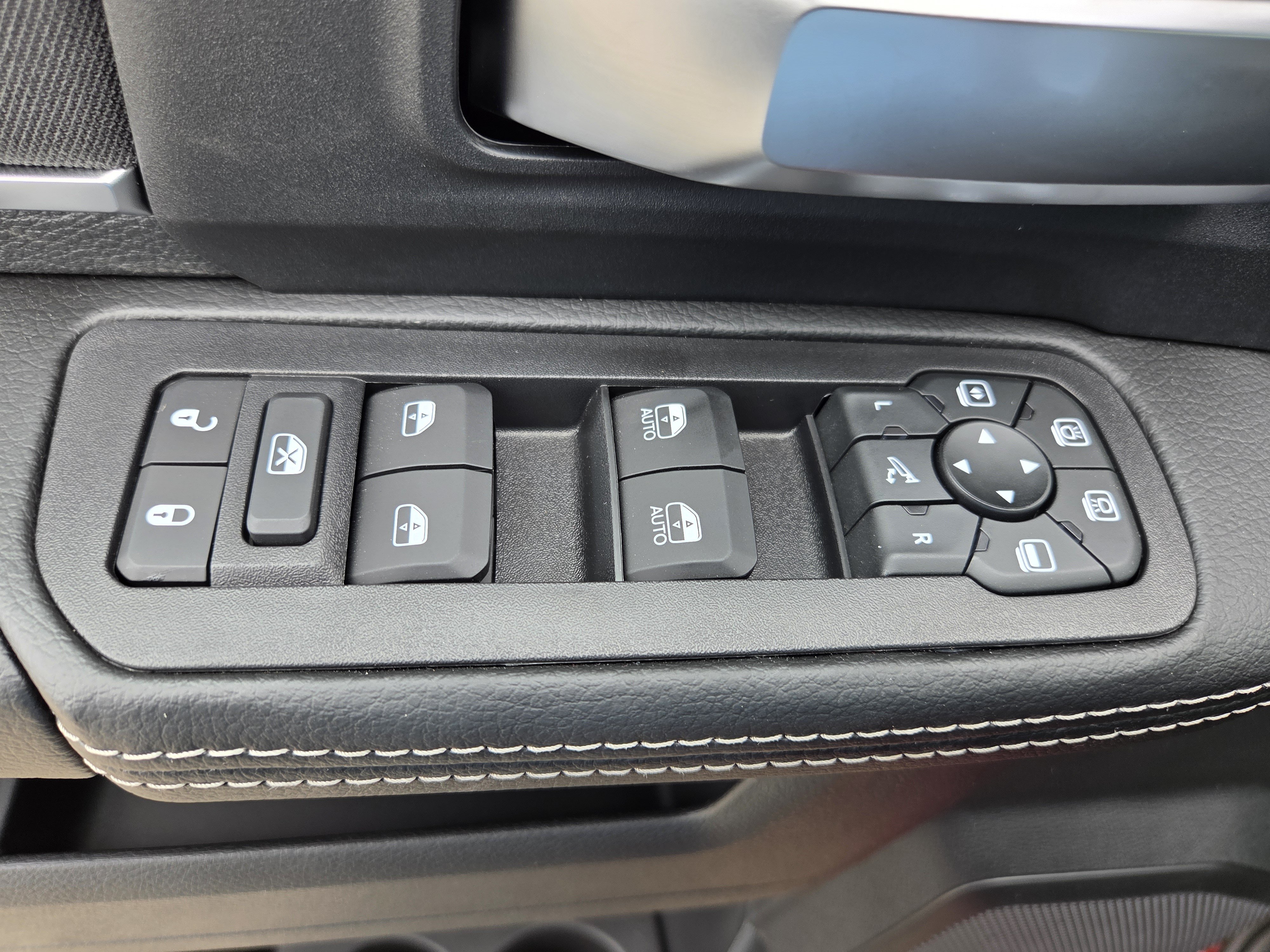 New 2026 RAM 3500 Lone Star AWD/4WD image 19