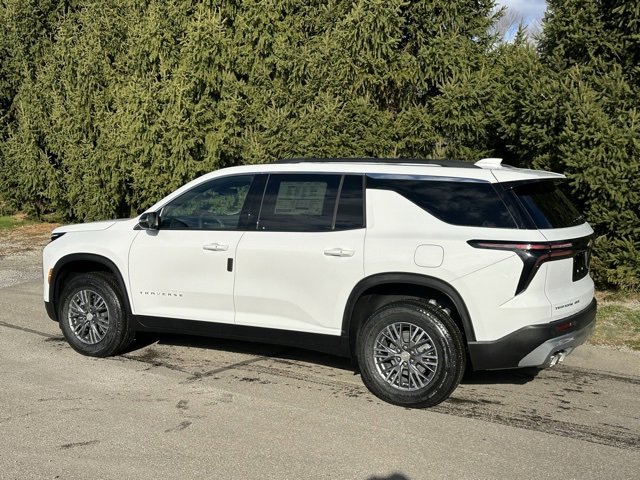 New 2026 Chevrolet Traverse LT image 2