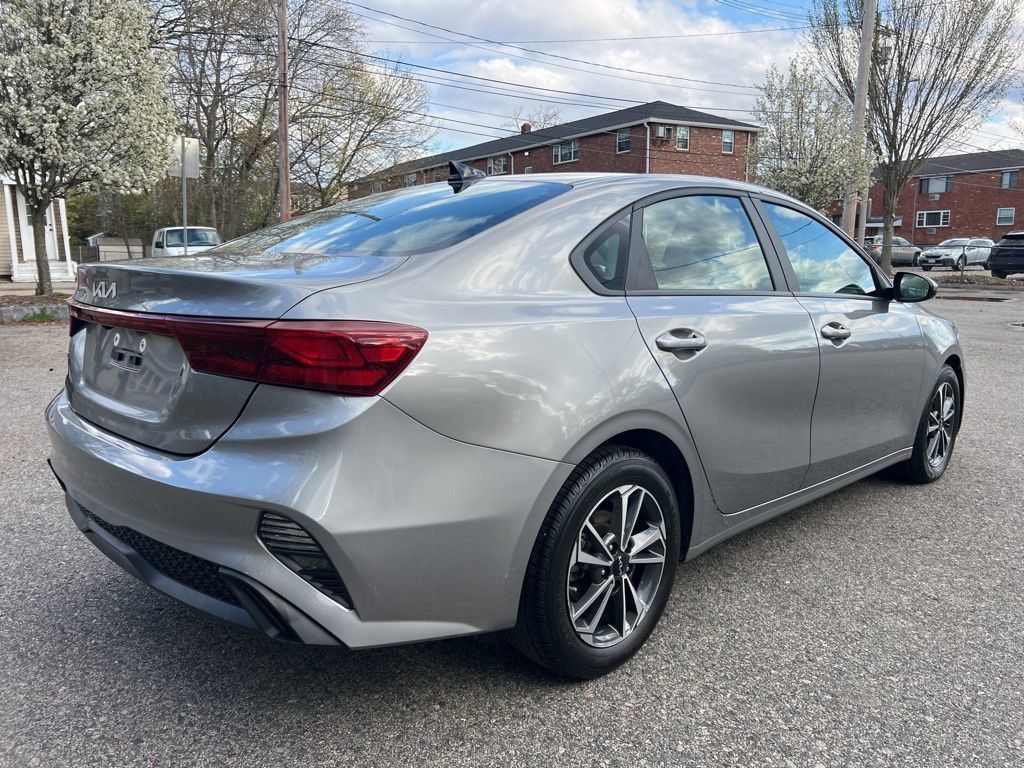 Certified 2024 Kia Forte LXS FWD image 6